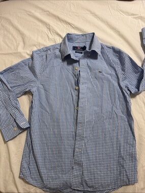 Vineyard Vines M boys  Small 8-10 Light Blue Gingham Button-Up Shirt